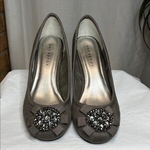 Metaphor Martini grey round toe wedges w/ rhinestone embellishments - 7.5